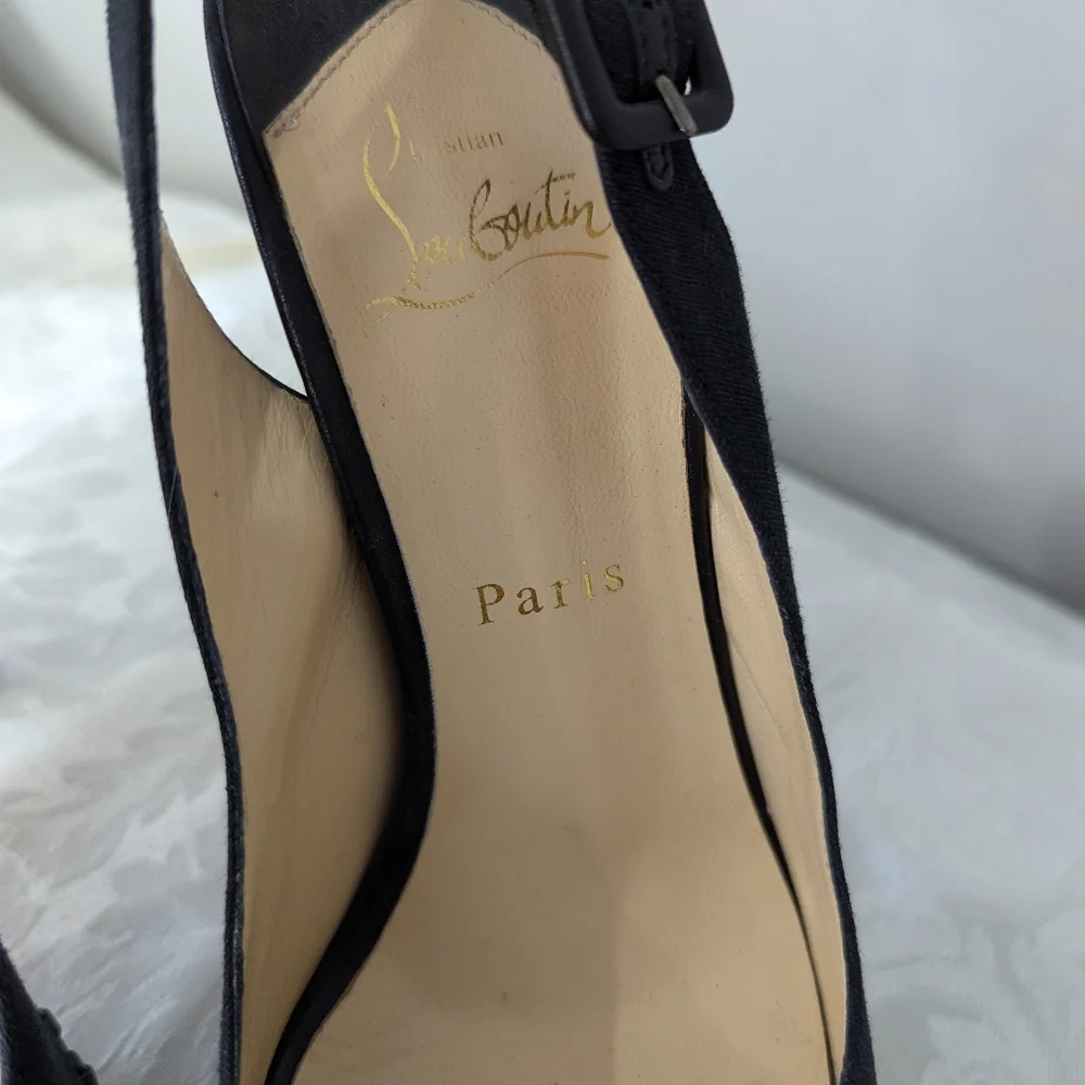 Christian Louboutin Peep Toe Slingbacks Size 38 red and black slingback